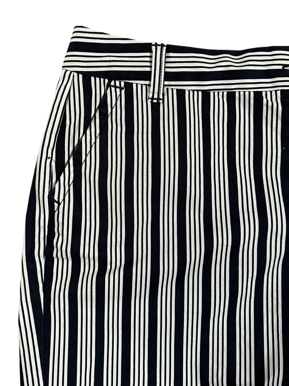 CROWN & IVY navy blue & white striped cotton blend stretch shorts size 14 - Picture 2 of 5